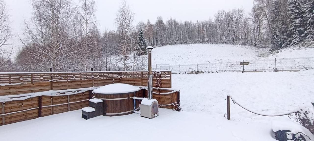 Ruska bania pod śniegiem